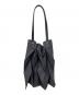 ISSEY MIYAKE (イッセイミヤケ) ittala (イッタラ) 折りたたみプリーツトートバッグ グレー：15000円