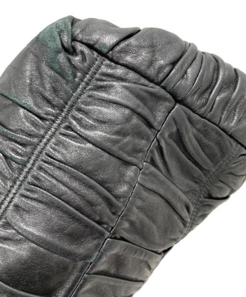 PRADA（プラダ）PRADA (プラダ) nappa gaufreハンドバッグ ブラックの古着・服飾アイテム