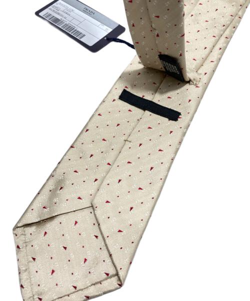 PRADA（プラダ）PRADA (プラダ) ネクタイ ベージュ サイズ:TU 未使用品の古着・服飾アイテム