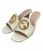 GUCCIグッチ）の古着「GG ロゴ ブロンディ スライドサンダル」｜ベージュ