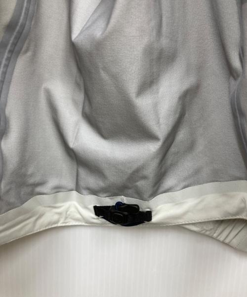 MILLET（ミレー）MILLET (ミレー) ティフォン50000ストレッチ ジャケット ホワイト サイズ:Mの古着・服飾アイテム