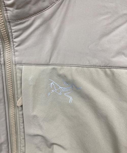 ARC'TERYX（アークテリクス）ARC'TERYX (アークテリクス) ジャケット ベージュ サイズ:Sの古着・服飾アイテム