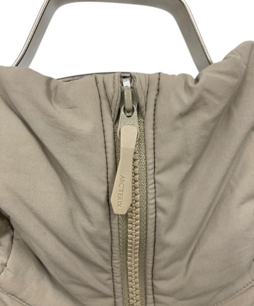 ARC'TERYX（アークテリクス）ARC'TERYX (アークテリクス) ジャケット ベージュ サイズ:Sの古着・服飾アイテム