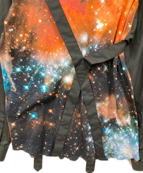 Vivienne Westwood（ヴィヴィアンウエストウッド）Vivienne Westwood (ヴィヴィアンウエストウッド) サスペンダーシャツ ブラック×オレンジ サイズ:44の古着・服飾アイテム