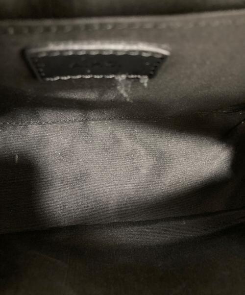 A.P.C.（アーペーセー）A.P.C. (アーペーセー) ショルダーバッグ ブラックの古着・服飾アイテム