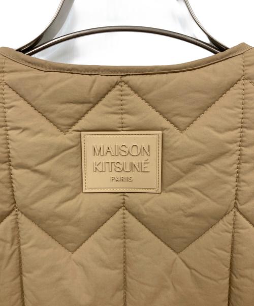 maison kitsune（メゾンキツネ）maison kitsune (メゾンキツネ) キルテッド ジャケット ベージュ サイズ:Ｓの古着・服飾アイテム