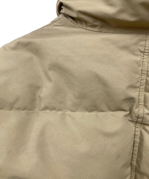 PEUTEREY（ピューテリー）PEUTEREY (ピューテリー) ハリケーンダウンジャケット ベージュ サイズ:Ｍの古着・服飾アイテム