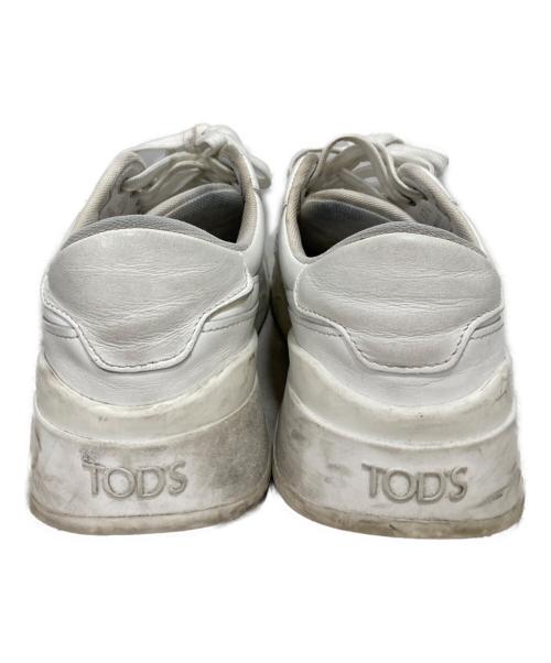 TOD'S（トッズ）TOD'S (トッズ) ローカットスニーカー ホワイト サイズ:371/2の古着・服飾アイテム