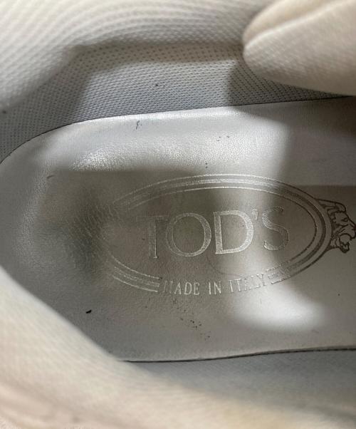 TOD'S（トッズ）TOD'S (トッズ) ローカットスニーカー ホワイト サイズ:371/2の古着・服飾アイテム