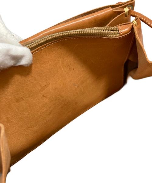 IL BISONTE（イル ビゾンテ）IL BISONTE (イル ビゾンテ) ショルダーバッグ ブラウンの古着・服飾アイテム