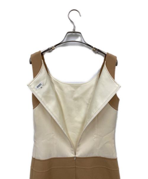FOXEY（フォクシー）FOXEY (フォクシー) ワンピース ベージュ サイズ:40の古着・服飾アイテム