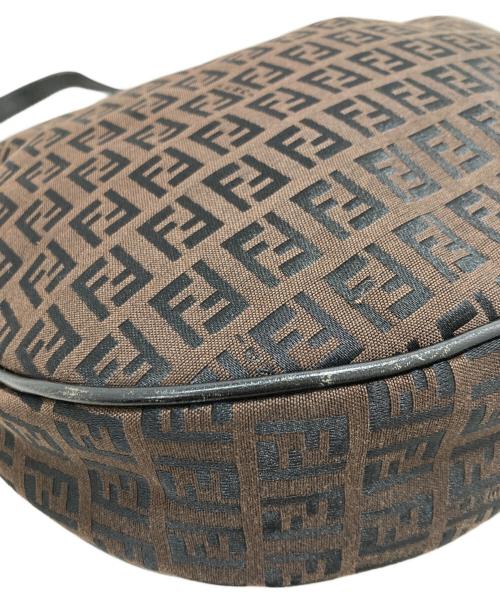 FENDI（フェンディ）FENDI (フェンディ) ショルダーバッグ ブラウンの古着・服飾アイテム