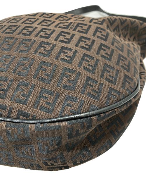 FENDI（フェンディ）FENDI (フェンディ) ショルダーバッグ ブラウンの古着・服飾アイテム
