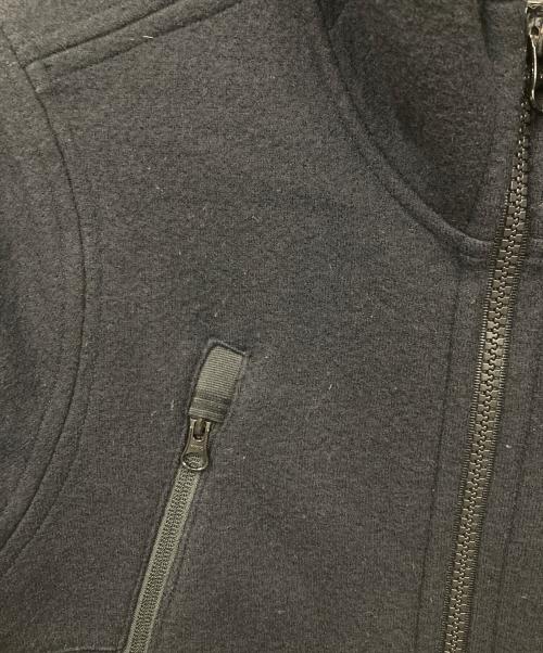 STONE ISLAND（ストーンアイランド）STONE ISLAND (ストーンアイランド) ジップパーカー ネイビー サイズ:Mの古着・服飾アイテム