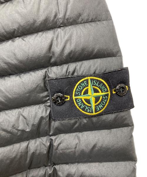 STONE ISLAND（ストーンアイランド）STONE ISLAND (ストーンアイランド) LOOM WOVEN CHAMBERS R-NYLON DOWN-TC, GARMENT DYED PACKABLE ブラック サイズ:Lの古着・服飾アイテム