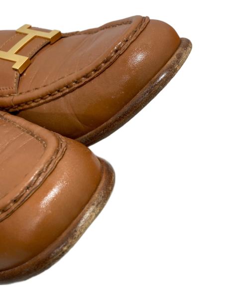 HERMES（エルメス）HERMES (エルメス) コンスタンス Hロゴ ローファー ベージュ サイズ:36 1/2の古着・服飾アイテム