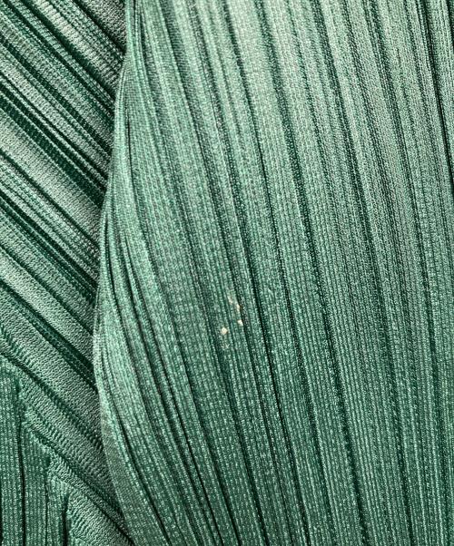 PLEATS PLEASE（プリーツプリーズ）PLEATS PLEASE (プリーツプリーズ) プリーツシャツ グリーン サイズ:3の古着・服飾アイテム