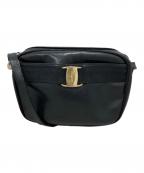 Salvatore Ferragamoサルヴァトーレ フェラガモ）の古着「ヴァラリボンショルダーバッグ」｜ブラック