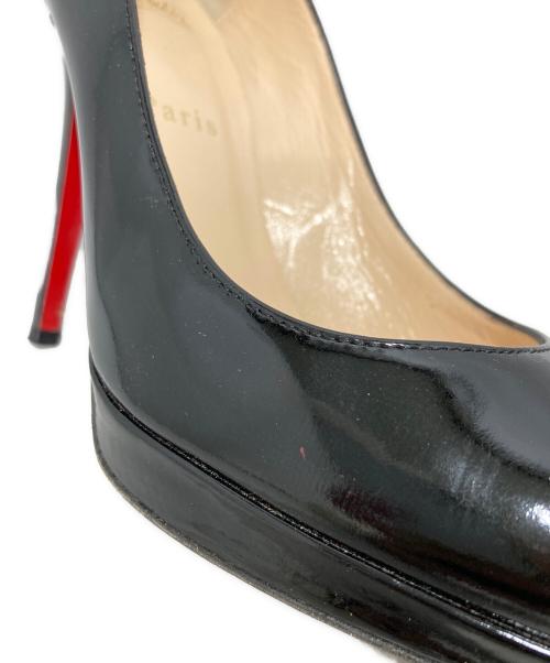 Christian Louboutin（クリスチャン・ルブタン）Christian Louboutin (クリスチャン・ルブタン) パテントパンプス ブラック サイズ:38の古着・服飾アイテム