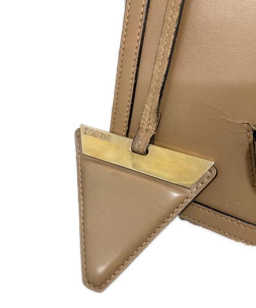 LOEWE（ロエベ）LOEWE (ロエベ) バルセロナショルダーバッグ ベージュの古着・服飾アイテム