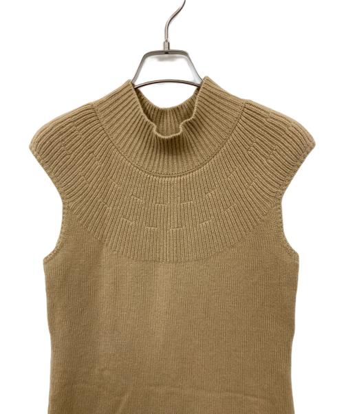 FOXEY BOUTIQUE（フォクシー ブティック）FOXEY BOUTIQUE (フォクシー ブティック) ノースリーブニットワンピース ベージュ サイズ:42の古着・服飾アイテム