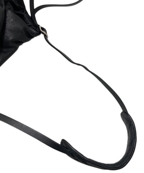 JIMMY CHOO（ジミーチュウ）JIMMY CHOO (ジミーチュウ) バイカーチェーンショルダーバッグ ブラックの古着・服飾アイテム