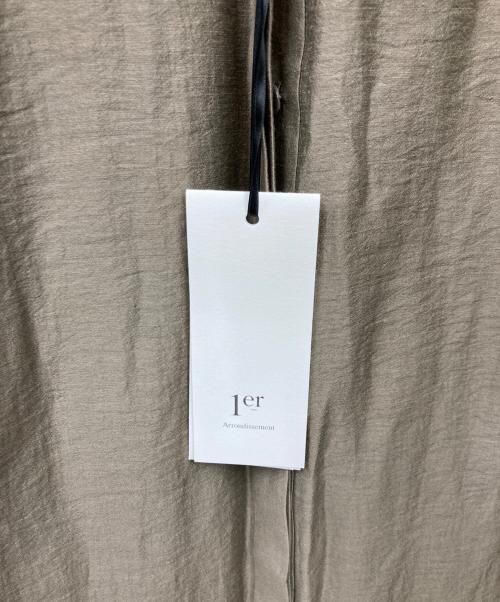 1er Arrondissement（プルミエ アロンディスモン）1er Arrondissement (プルミエ アロンディスモン) アセテートシアーリネンワンピース カーキ サイズ:36 未使用品の古着・服飾アイテム