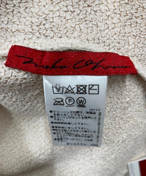 NOKO OHNO（ノコ オーノ）NOKO OHNO (ノコ オーノ) コサージュ付きブラウス ベージュ サイズ:42 未使用品の古着・服飾アイテム