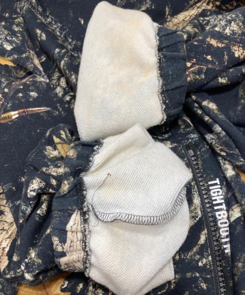 TIGHTBOOTH PRODUCTION（タイトブースプロダクション）TIGHTBOOTH PRODUCTION (タイトブースプロダクション) BULLET CAMO HOODIE ブラック サイズ:XLの古着・服飾アイテム