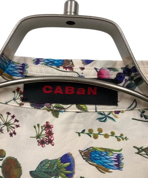 CABAN（キャバン）CABaN (キャバン) コットンブロード ALL STARノースリーブシャツ ベージュ サイズ:Fの古着・服飾アイテム