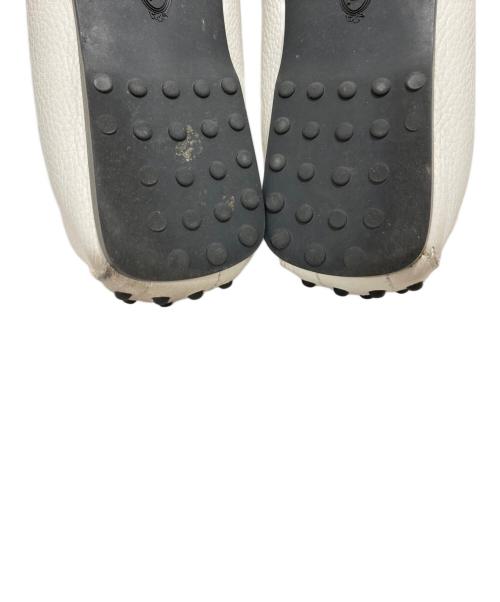TOD'S（トッズ）TOD'S (トッズ) ドライビングシューズ ホワイト サイズ:38の古着・服飾アイテム