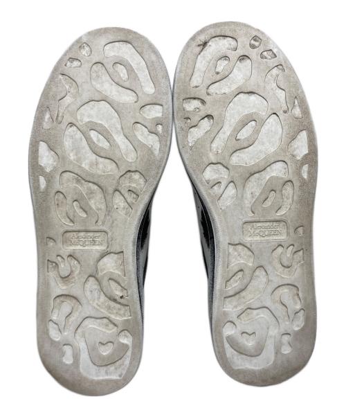 ALEXANDER McQUEEN（アレキサンダーマックイーン）ALEXANDER McQUEEN (アレキサンダーマックイーン) スニーカー ホワイト サイズ:43の古着・服飾アイテム