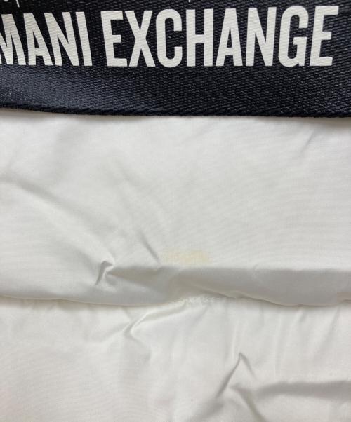 ARMANI EXCHANGE（アルマーニ エクスチェンジ）ARMANI EXCHANGE (アルマーニ エクスチェンジ) ダウンベスト ホワイト サイズ:Mの古着・服飾アイテム