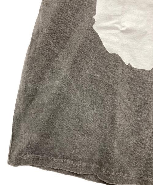 EMOTIONALLY  UNAVAILABLE（エモーショナリー アンアベイラブル）EMOTIONALLY  UNAVAILABLE (エモーショナリー アンアベイラブル) A BATHING APE (ア ベイシング エイプ) APE HEAD TEE グレー サイズ:Mの古着・服飾アイテム