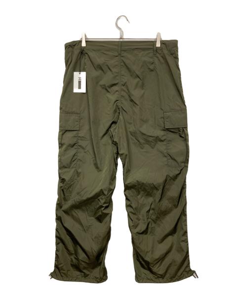H BEAUTY&YOUTH（エイチ ビューティー&ユース）H BEAUTY&YOUTH (エイチ ビューティー&ユース) OLMETEX クランキー カーゴパンツ グリーン サイズ:L 未使用品の古着・服飾アイテム