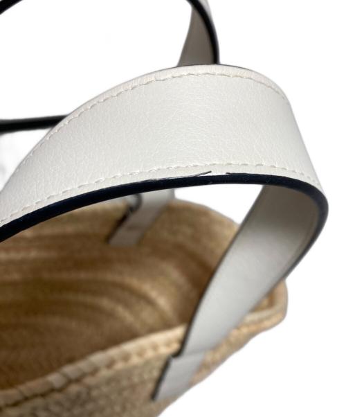 LOEWE（ロエベ）LOEWE (ロエベ) バスケットバッグ スモール アイボリーの古着・服飾アイテム