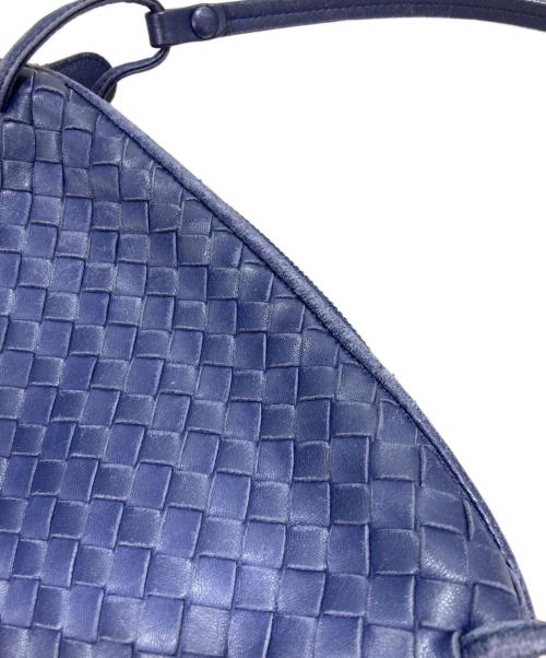 BOTTEGA VENETA（ボッテガベネタ）BOTTEGA VENETA (ボッテガベネタ) イントレチャート ショルダーバッグ ブルーの古着・服飾アイテム