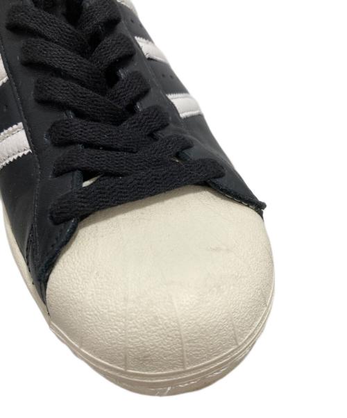 adidas（アディダス）adidas (アディダス) スニーカー ブラック サイズ:27の古着・服飾アイテム