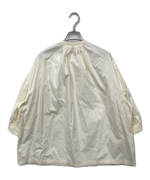 INDIA INDUSTRY（インディアインダストーリー）INDIA INDUSTRY (インディアインダストーリー) ブラウス アイボリー サイズ:1 未使用品の古着・服飾アイテム