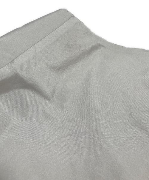 ebure（エブール）ebure (エブール) マイクロタフタブラウス ベージュ サイズ:38 未使用品の古着・服飾アイテム