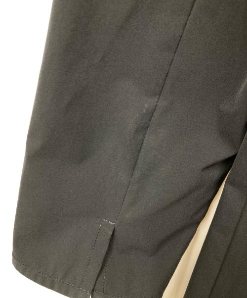 BALLSEY（ボールジィ）BALLSEY (ボールジィ) ポリエステルストレッチタフタ タックギャザーワンピース ブラック サイズ:36の古着・服飾アイテム