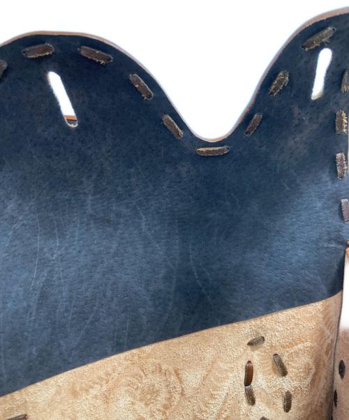 Carving Tribes（カービングトライブス）CARVING TRIBES (カービングトライブス) バッグ ブラウンの古着・服飾アイテム