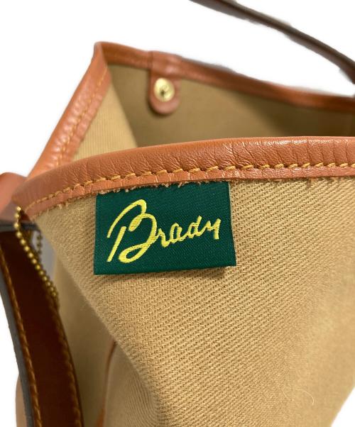brady（ブレディ）Brady (ブレディ) FROMEショルダーバッグ ベージュの古着・服飾アイテム