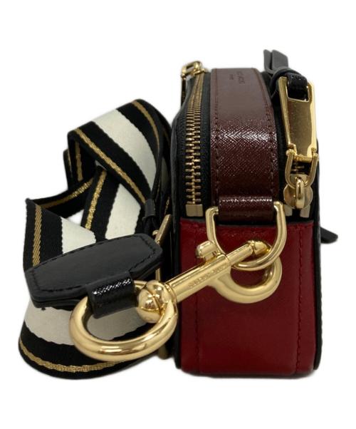 MARC JACOBS（マークジェイコブス）MARC JACOBS (マークジェイコブス) バッグ ブラック×レッドの古着・服飾アイテム