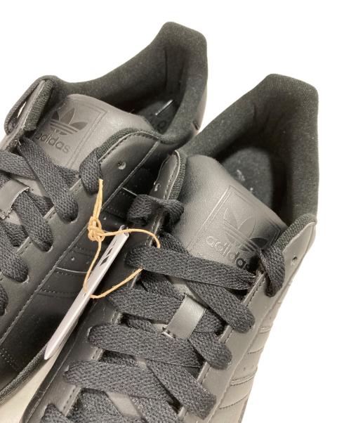 adidas（アディダス）adidas (アディダス) スニーカー ブラック サイズ:27.5 未使用品の古着・服飾アイテム