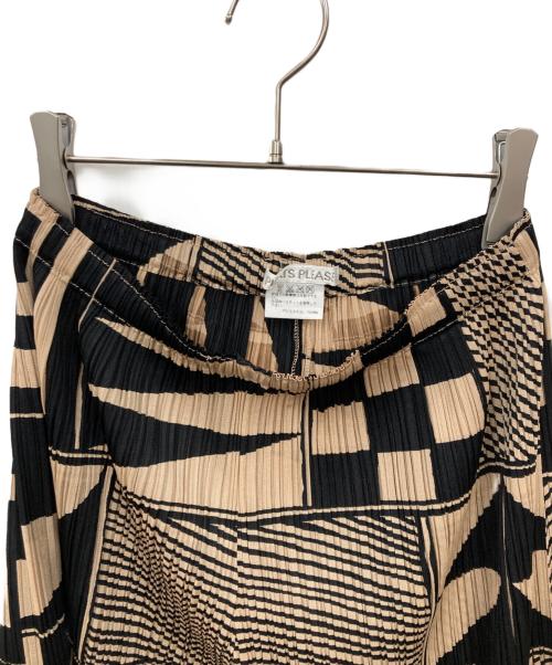 PLEATS PLEASE（プリーツプリーズ）PLEATS PLEASE (プリーツプリーズ) プリーツパンツ ベージュ サイズ:2の古着・服飾アイテム