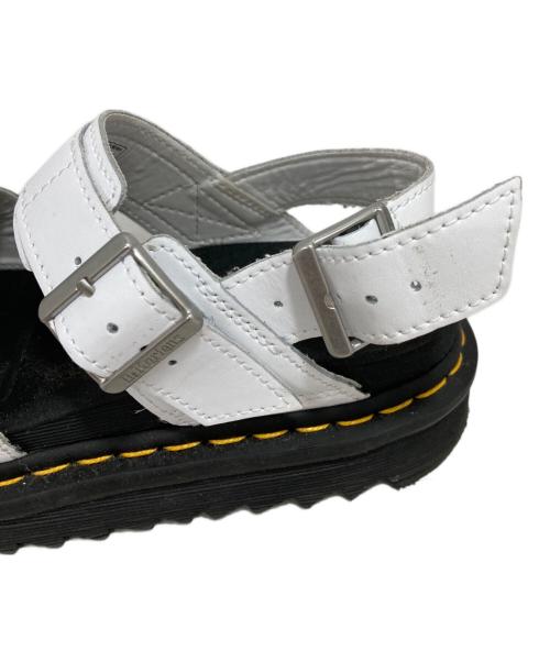 Dr.Martens（ドクターマーチン）Dr.Martens (ドクターマーチン) VOSS STUD ホワイト サイズ:UK4の古着・服飾アイテム