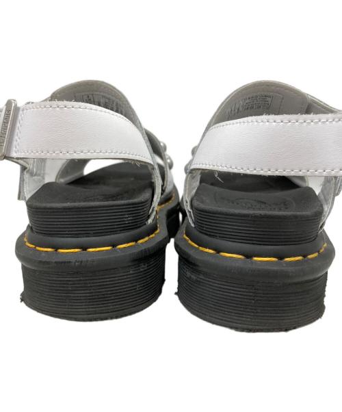 Dr.Martens（ドクターマーチン）Dr.Martens (ドクターマーチン) VOSS STUD ホワイト サイズ:UK4の古着・服飾アイテム