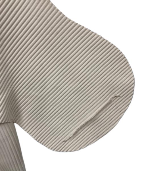 me ISSEY MIYAKE（ミーイッセイ ミヤケ）me ISSEY MIYAKE (ミーイッセイ ミヤケ) プリーツ変形カットソー ベージュ サイズ:不明の古着・服飾アイテム
