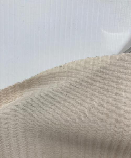 me ISSEY MIYAKE（ミーイッセイ ミヤケ）me ISSEY MIYAKE (ミーイッセイ ミヤケ) プリーツ変形カットソー ベージュ サイズ:不明の古着・服飾アイテム